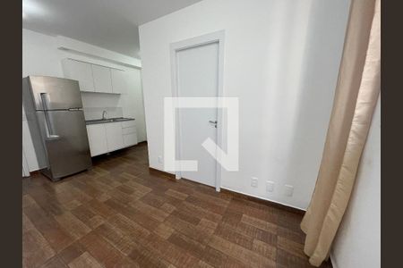 Sala de apartamento para alugar com 2 quartos, 34m² em Vila Gomes, São Paulo