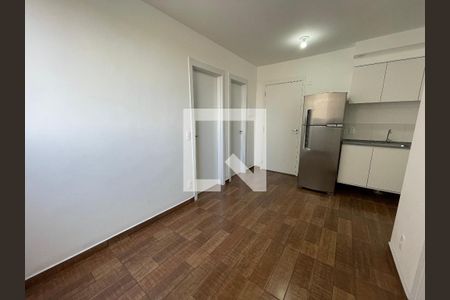 Sala/Cozinha de apartamento para alugar com 2 quartos, 34m² em Vila Gomes, São Paulo