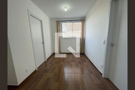 Sala/Cozinha de apartamento para alugar com 2 quartos, 34m² em Vila Gomes, São Paulo