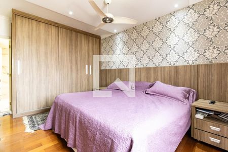 Apartamento à venda com 141m², 3 quartos e 4 vagas Apartamento à venda com 141m², 3 quartos e 4 vagasSuíte