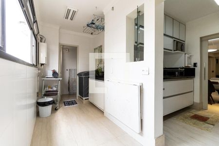 Apartamento à venda com 141m², 3 quartos e 4 vagas Apartamento à venda com 141m², 3 quartos e 4 vagasLavanderia