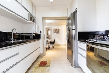 Apartamento à venda com 141m², 3 quartos e 4 vagas Apartamento à venda com 141m², 3 quartos e 4 vagasCozinha