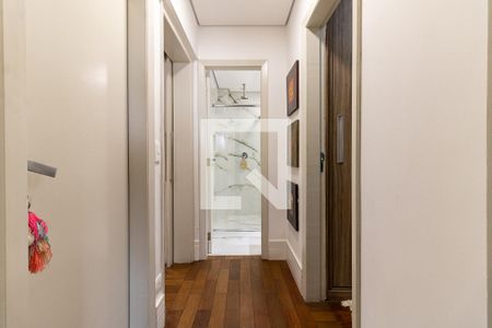 Apartamento à venda com 141m², 3 quartos e 4 vagas Apartamento à venda com 141m², 3 quartos e 4 vagasCorredor