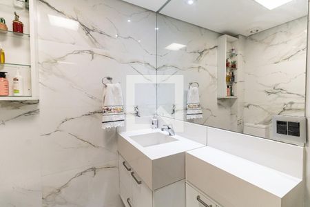 Apartamento à venda com 141m², 3 quartos e 4 vagas Apartamento à venda com 141m², 3 quartos e 4 vagasBanheiro Social