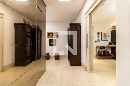 Apartamento à venda com 141m², 3 quartos e 4 vagas Apartamento à venda com 141m², 3 quartos e 4 vagasEntrada