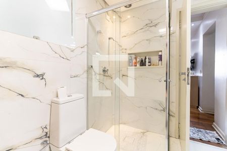 Apartamento à venda com 141m², 3 quartos e 4 vagas Apartamento à venda com 141m², 3 quartos e 4 vagasBanheiro da Suíte