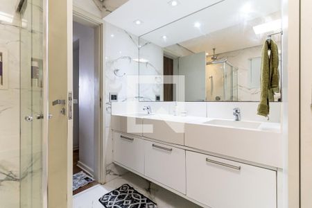 Apartamento à venda com 141m², 3 quartos e 4 vagas Apartamento à venda com 141m², 3 quartos e 4 vagasBanheiro da Suíte