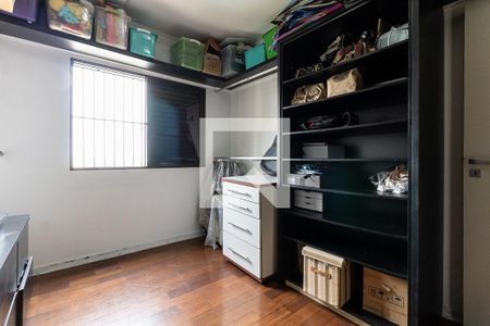 Apartamento à venda com 141m², 3 quartos e 4 vagas Apartamento à venda com 141m², 3 quartos e 4 vagasQuarto 3