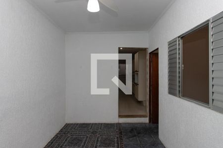 Sala de casa para alugar com 4 quartos, 100m² em Parque Edu Chaves, São Paulo