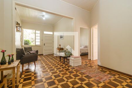 Sala de casa à venda com 3 quartos, 120m² em Teresópolis, Porto Alegre