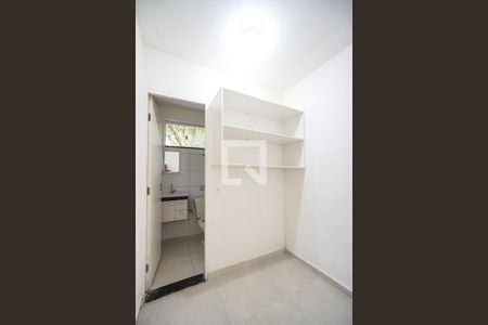 Quarto  de kitnet/studio para alugar com 1 quarto, 15m² em Cidade Mãe do Céu, São Paulo