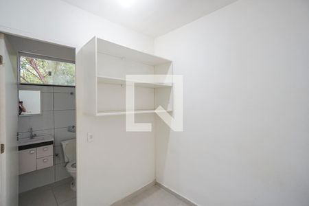 Quarto e cozinha de kitnet/studio para alugar com 1 quarto, 15m² em Cidade Mãe do Céu, São Paulo