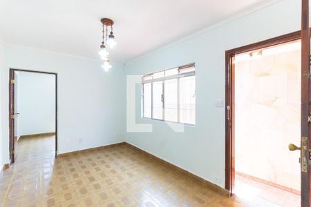 Sala de casa para alugar com 4 quartos, 100m² em Vila São José, São Paulo