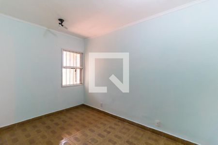 Quarto 2 de casa para alugar com 4 quartos, 100m² em Vila São José, São Paulo