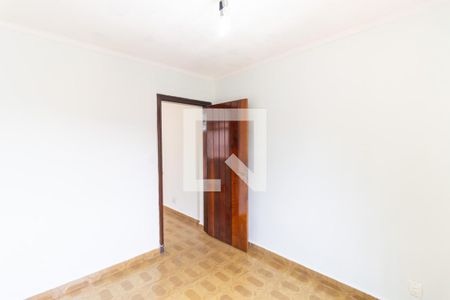 Quarto 1 de casa para alugar com 4 quartos, 100m² em Vila São José, São Paulo