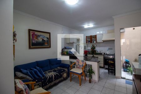 Sala de casa para alugar com 2 quartos, 30m² em Vila Gomes, São Paulo