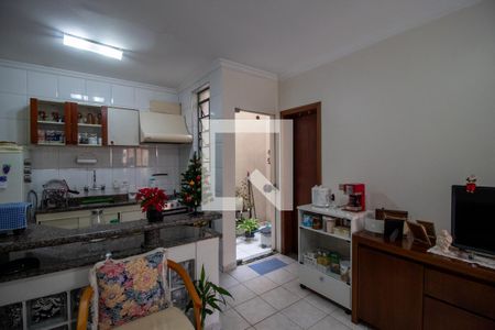 Sala de casa para alugar com 2 quartos, 30m² em Vila Gomes, São Paulo