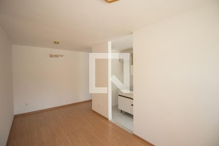 Sala de apartamento para alugar com 2 quartos, 48m² em Colubande, São Gonçalo