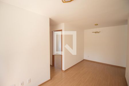 Sala de apartamento para alugar com 2 quartos, 48m² em Colubande, São Gonçalo