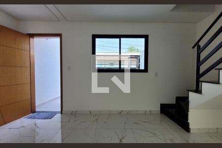 Sala de casa à venda com 2 quartos, 76m² em Jardim Santo Alberto, Santo André