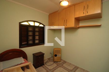 Quarto 2 de casa para alugar com 2 quartos, 100m² em Vila Ivone, São Paulo