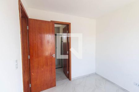 Quarto 1 Suite de casa de condomínio para alugar com 2 quartos, 46m² em Alto Boqueirão, Curitiba