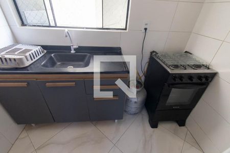 Sala/Cozinha de casa de condomínio para alugar com 2 quartos, 46m² em Alto Boqueirão, Curitiba