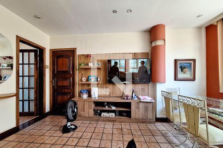 Sala de apartamento à venda com 3 quartos, 200m² em Cubango, Niterói