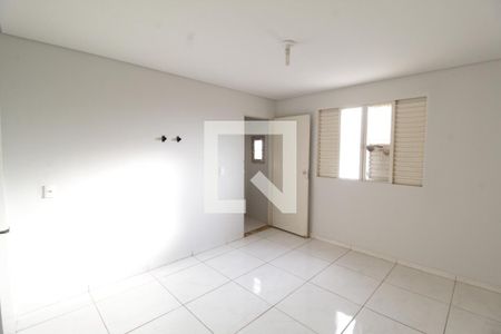 Quarto 1 - Suíte de casa para alugar com 2 quartos, 120m² em Jardim Karaíba, Uberlândia