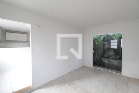 Sala de casa para alugar com 2 quartos, 120m² em Jardim Karaíba, Uberlândia