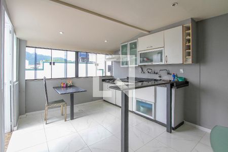 Cozinha de apartamento para alugar com 3 quartos, 120m² em Barra da Tijuca, Rio de Janeiro