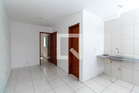 Sala/Cozinha de apartamento para alugar com 1 quarto, 30m² em Vila Uniao (zona Leste), São Paulo