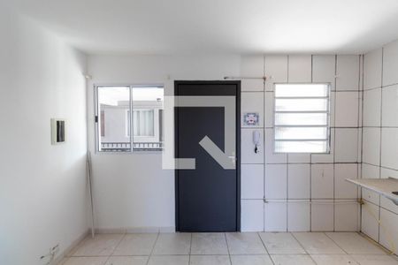 Sala/Cozinha de apartamento à venda com 1 quarto, 30m² em Vila Uniao (zona Leste), São Paulo