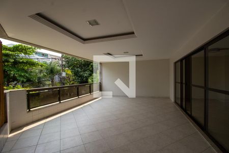 Varanda de apartamento para alugar com 3 quartos, 200m² em Recreio dos Bandeirantes, Rio de Janeiro