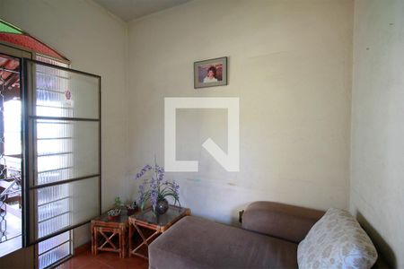 Hall social de casa à venda com 3 quartos, 90m² em Sagrada Família, Belo Horizonte