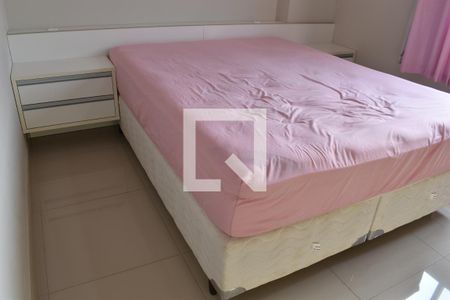 Quarto 1 de apartamento para alugar com 2 quartos, 64m² em Jardim Botânico, Curitiba