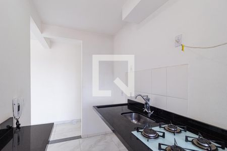 Apartamento à venda com 47m², 2 quartos e 1 vaga Apartamento à venda com 47m², 2 quartos e 1 vagaCozinha e área de serviço