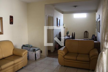 Sala de casa à venda com 3 quartos, 360m² em Novo Riacho, Contagem