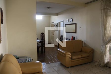 Sala de casa à venda com 3 quartos, 360m² em Novo Riacho, Contagem