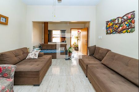 Sala de casa à venda com 3 quartos, 224m² em Monsenhor Messias, Belo Horizonte