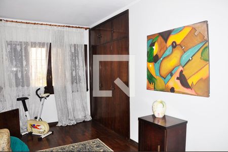 Casa à venda com 570m², 4 quartos e 6 vagas Casa à venda com 570m², 4 quartos e 6 vagasDetalhe - Quarto 03