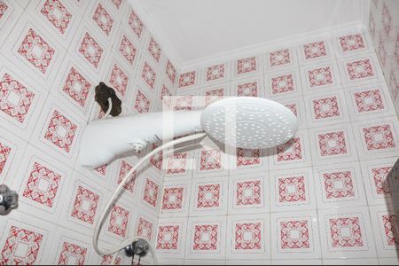 Casa à venda com 570m², 4 quartos e 6 vagas Casa à venda com 570m², 4 quartos e 6 vagasDetalhe - Banheiro Social