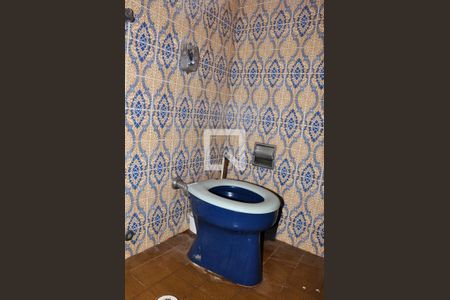 Casa à venda com 570m², 4 quartos e 6 vagas Casa à venda com 570m², 4 quartos e 6 vagasBanheiro da Edícula