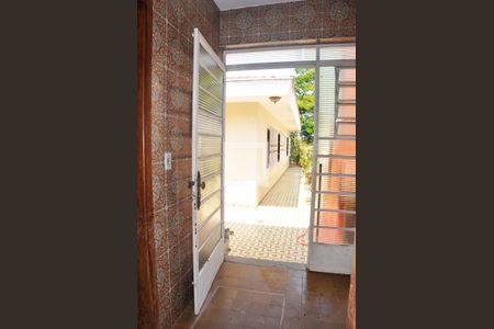 Casa à venda com 570m², 4 quartos e 6 vagas Casa à venda com 570m², 4 quartos e 6 vagasÁrea de Serviço