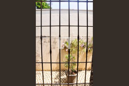 Casa à venda com 570m², 4 quartos e 6 vagas Casa à venda com 570m², 4 quartos e 6 vagasDetalhe - Vista do Quarto 03