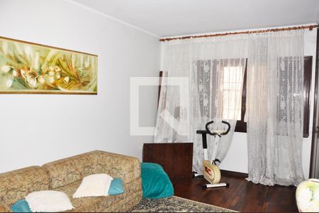 Casa à venda com 570m², 4 quartos e 6 vagas Casa à venda com 570m², 4 quartos e 6 vagasDetalhe - Quarto 03