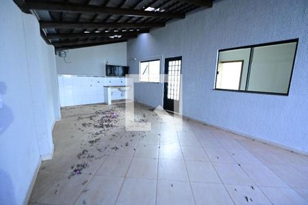 Casa para alugar com 3 quartos, 250m² em Vila Alto da Gloria, Goiânia