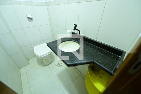 Lavabo de casa para alugar com 3 quartos, 250m² em Vila Alto da Gloria, Goiânia