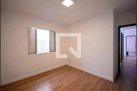 Quarto 2 de casa para alugar com 4 quartos, 150m² em Vila Brasilina, São Paulo