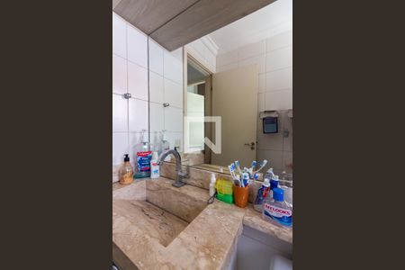 Banheiro de apartamento à venda com 2 quartos, 50m² em Bussocaba, Osasco